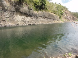 002 Fluss in Erromango